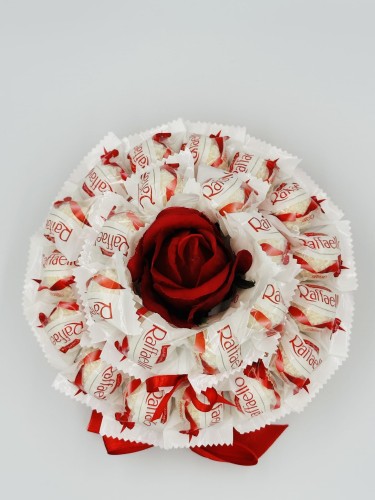 Tort-Raffaello-Dwupoziomowy-gora.jpeg