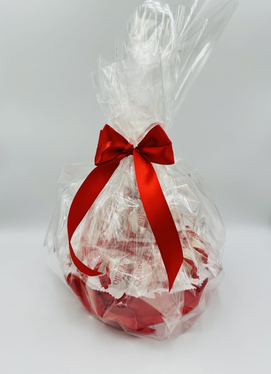 tort-ze-slodyczy-raffaello-25-cm-3-detal.jpg