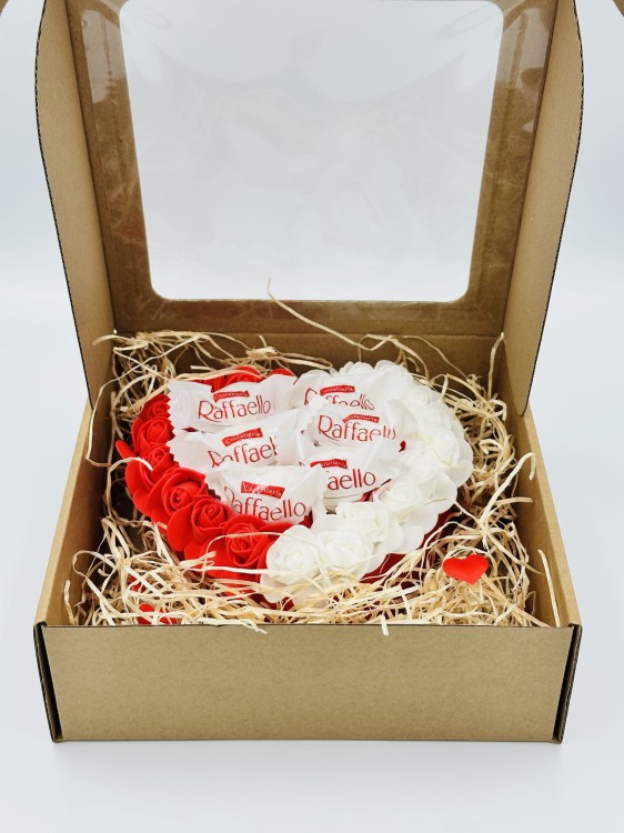 prezent-na-urodziny-imieniny-rocznice-raffaello-tort.jpeg