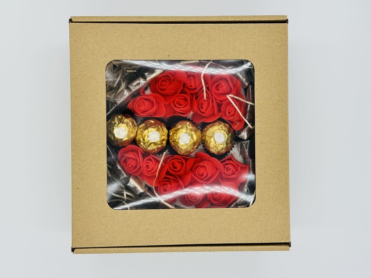 tort-ze-slodyczy-merci-i-ferrero-rocher-16-cm-5-opakowanie.jpg