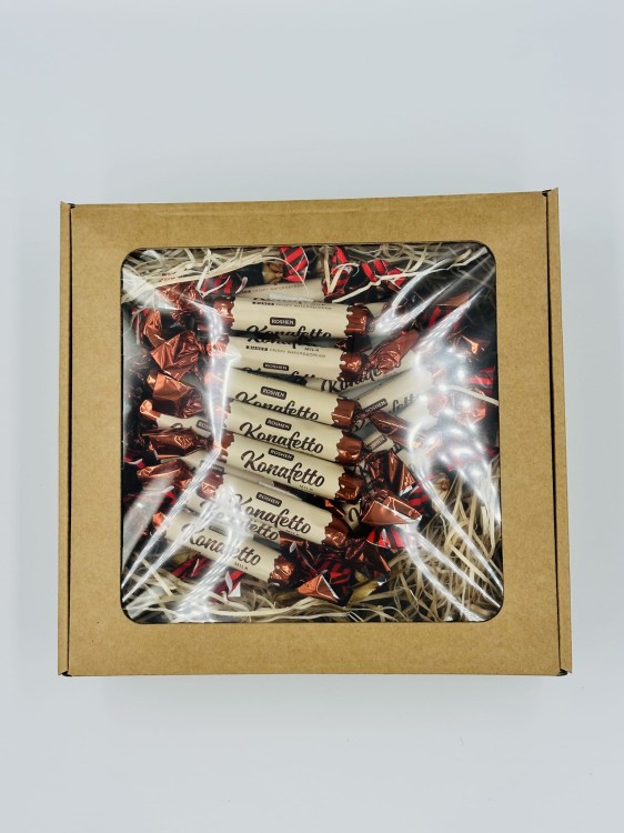 tort-ze-slodyczy-krock-i-konafetto-15-cm-5-opakowanie.jpg