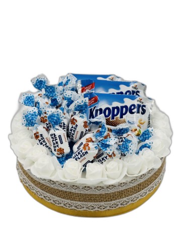 tort-ze-slodyczy-knoppers-i-milky-splash-20-cm-1-front.jpg