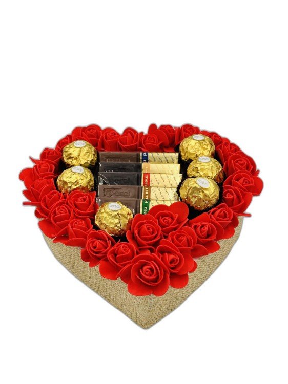 tort-ze-slodyczy-ferrero-rocher-i-merci-19-cm-1-front.jpg