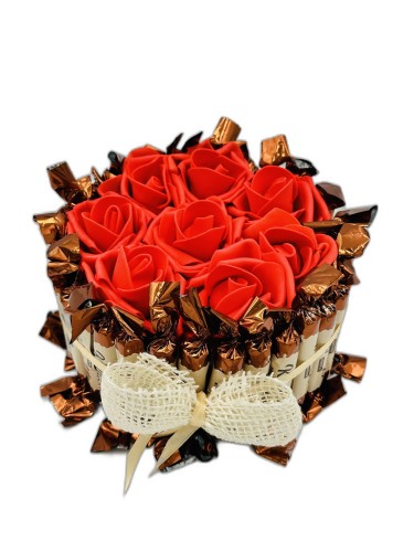 tort-ze-slodyczy-konafetto-16-cm-1-front.jpg