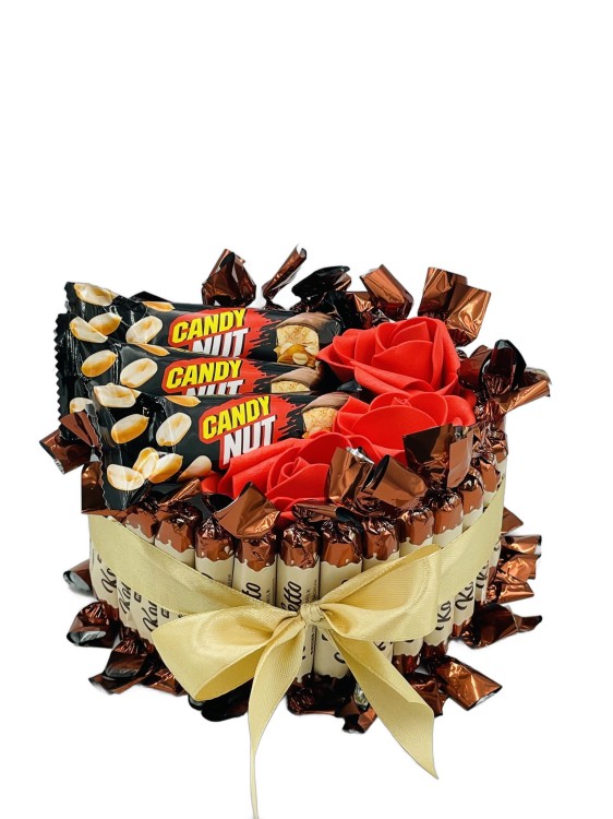 tort-slodyczy-konafetto-candy-nut-serce-16cm.jpg