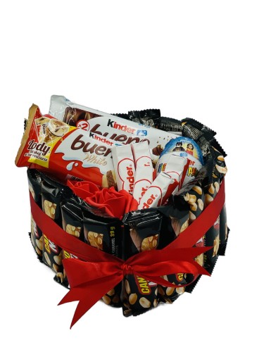 tort-slodyczy-candy-nut-kinder-serce-20cm.jpg
