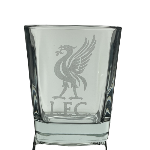 prezent-dla-fana-liverpoolu-szklanka-whisky.png