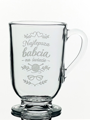 szklanka-z-uchem-napis-babcia-detal.png